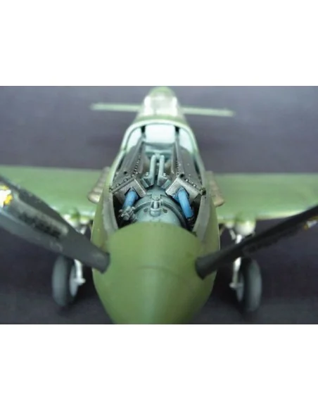 Curtiss P-40B Warhawk, 1/32 - Trumpeter 02228