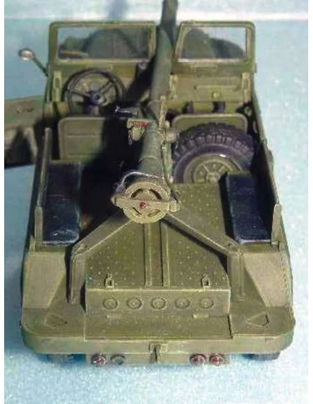 [NO_DESC] Chinesischer Geländewagen BJ212A, 1/35 - Trumpeter 02301