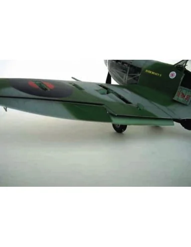 [NO_DESC] Supermarine Spitfire Mk. Vb, 1/24 - Trumpeter 02403
