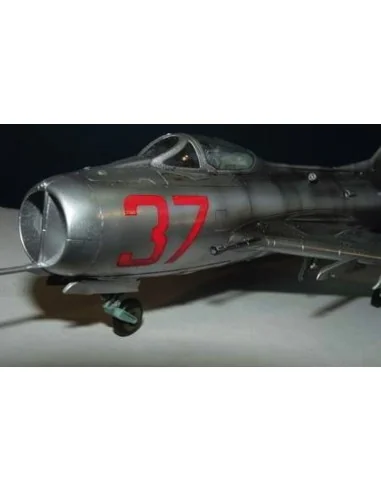 MiG-19 S Farmer C, 1/48 - Trumpeter 02803