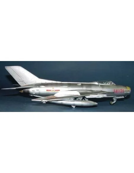 MiG-19 PM Farmer E, 1/48 - Trumpeter 02804