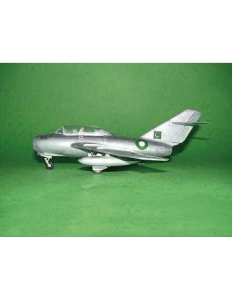 MiG-15 UTI Midget, 1/48 - Trumpeter 02805