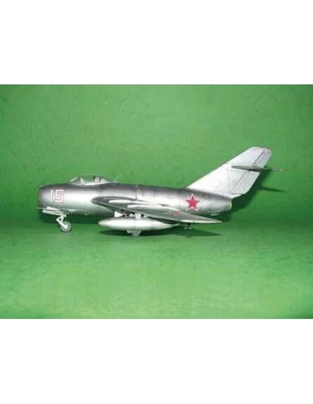 MiG-15 bis Fagot, 1/48 - Trumpeter 02806