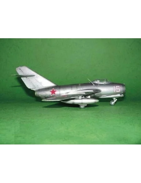 [NO_DESC] MiG-15 bis Fagot, 1/48 - Trumpeter 02806