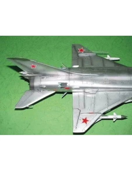 Sukhoi Su-15 UM Flagon F, 1/48 - Trumpeter 02812
