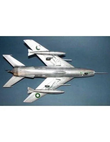 Shenyang FT-6 Trainer, 1/48 - Trumpeter 02813