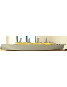 Titanic + LED Lights, 1/200 - Trumpeter 03719 2