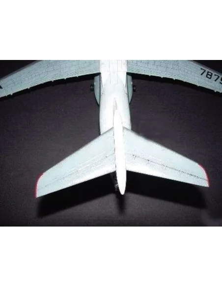 Iljushin IL-76 Candid Transport, 1/144 - Trumpeter 03901
