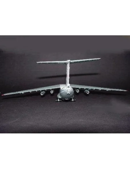 Iljushin IL-76 Candid Transport, 1/144 - Trumpeter 03901