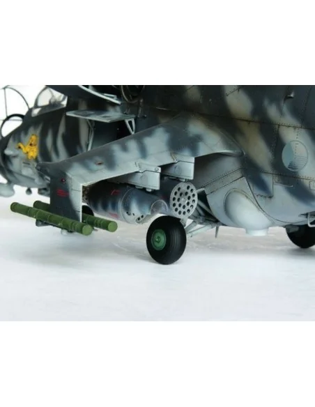Mil Mi-24 V Hind-E, 1/35 - Trumpeter 05103