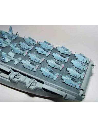 [NO_DESC] Flugzeugträger USS Hornet CV 8, 1/350 - Trumpeter 05601