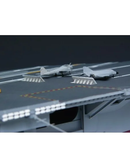 [NO_DESC] Flugzeugträger USS Nimitz CVN-68 1975, 1/350 - Trumpeter ...
