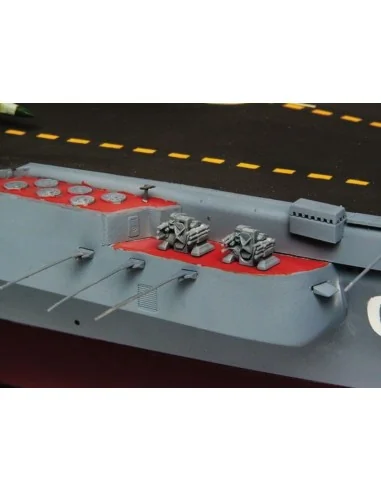 USSR AC Admiral Kuznetsov, 1/350 - Trumpeter 05606