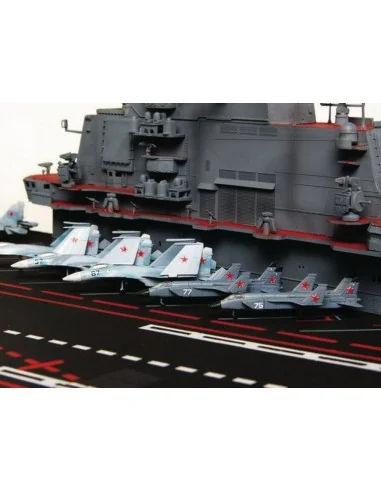 USSR AC Admiral Kuznetsov, 1/350 - Trumpeter 05606