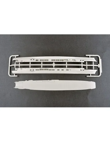 German Navy Aircraft Carrier DKM Peter Strasser, 1/700 - Trumpeter ...