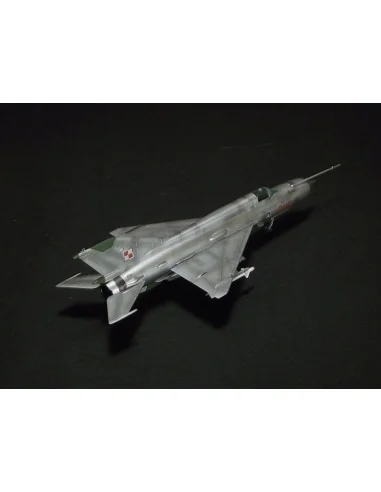MiG-21MF Tomcat Killer, 1/72 - Mistercraft C-16