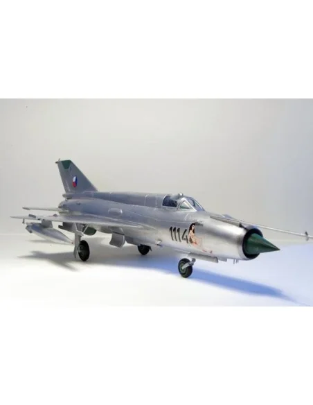 MiG-21MA, 1/72 - Mistercraft C-17