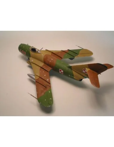 MiG-17 PF Radar Fresco, 1/72 - Mistercraft C-29