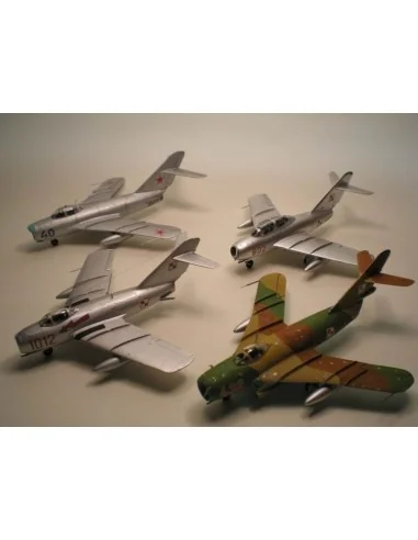 MiG-17 PF Radar Fresco, 1/72 - Mistercraft C-29