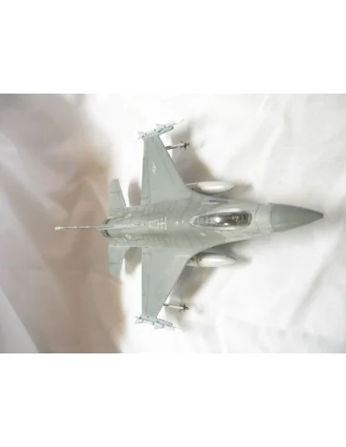 F-16C-40 Aviano A.B., 1/72 - Mistercraft D-90