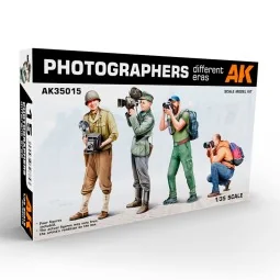 Photographers (DIFFERENT ERAS) 1/35. - AK Interactive AK35015