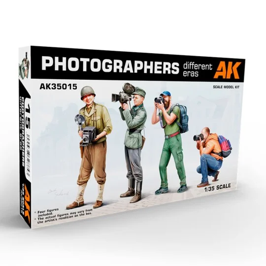 Photographers (DIFFERENT ERAS) 1/35., 1/35 - AK Interactive AK35015