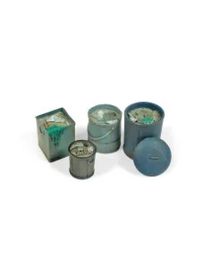 Vallejo Scenics: Assorted Garbage Bins 2 - Vallejo SC213