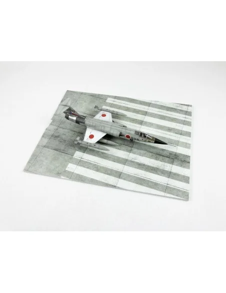 Modern USSR Airfield Type 1 300x230mm (Universal), 1/72 - Red Fox S...