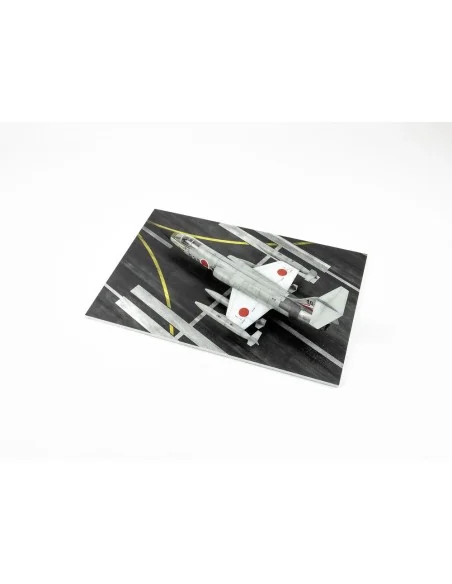 Modern NATO Airfield Type 2 250x160mm (Universal), 1/72 - Red Fox S...