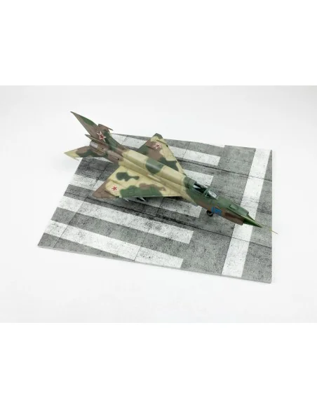 Modern NATO Airfield Type 5 300x230mm (Universal), 1/48 - Red Fox S...