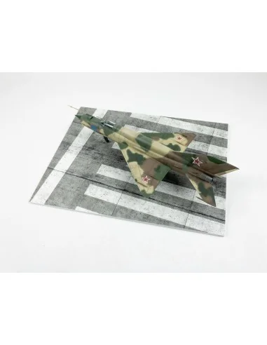 Modern NATO Airfield Type 5 300x230mm (Universal), 1/48 - Red Fox S...