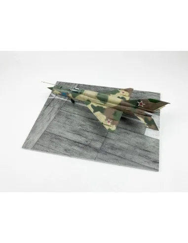 Modern NATO Airfield Type 6 300x230mm (Universal), 1/48 - Red Fox S...