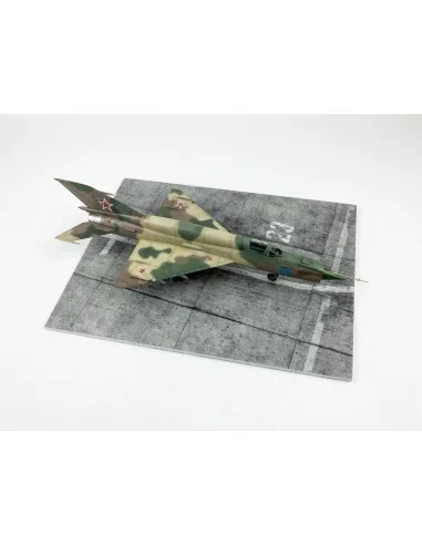 Modern NATO Airfield Type 7 300x230mm (Universal), 1/48 - Red Fox S...