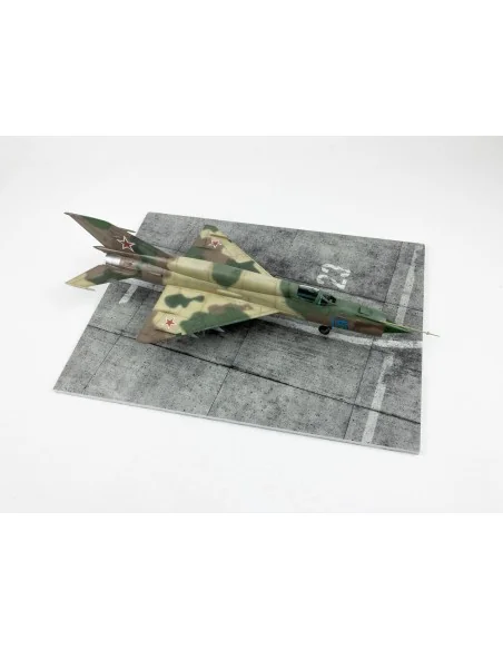 Modern NATO Airfield Type 7 300x230mm (Universal), 1/48 - Red Fox S...