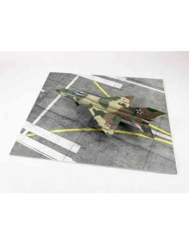 Modern NATO Airfield Type 6 380x320mm (Universal), 1/48 - Red Fox S...