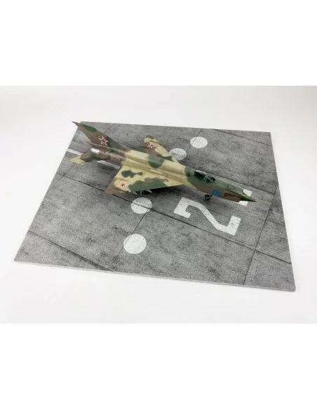 Modern NATO Airfield Type 7 380x320mm (Universal), 1/48 - Red Fox S...