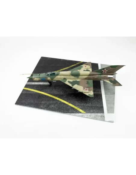 Modern NATO Airfield Type 10 300x230mm (Universal), 1/48 - Red Fox ...