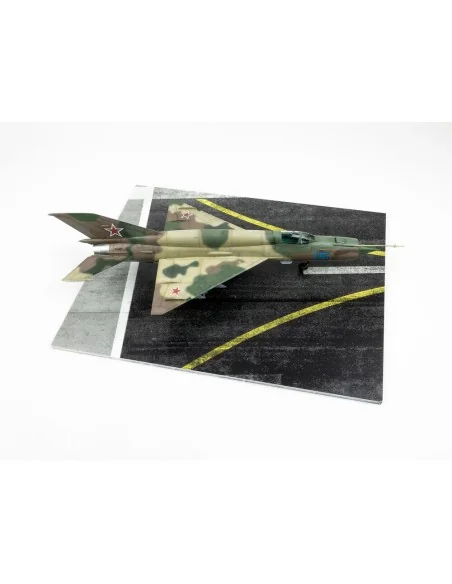 Modern NATO Airfield Type 10 300x230mm (Universal), 1/48 - Red Fox ...