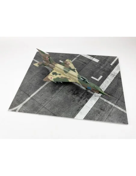 [NO_DESC] Modern NATO Airfield Type 10 380x320mm (Universal), 1/48 ...