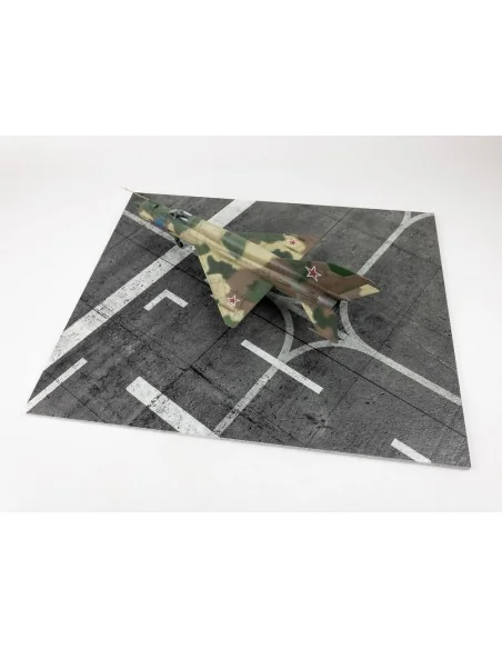 Modern NATO Airfield Type 10 380x320mm (Universal), 1/48 - Red Fox ...