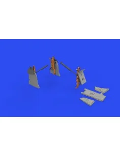 F-4B undercarriage legs BRONZE, for TAMIYA, 1/48 - Eduard Accessori... 2