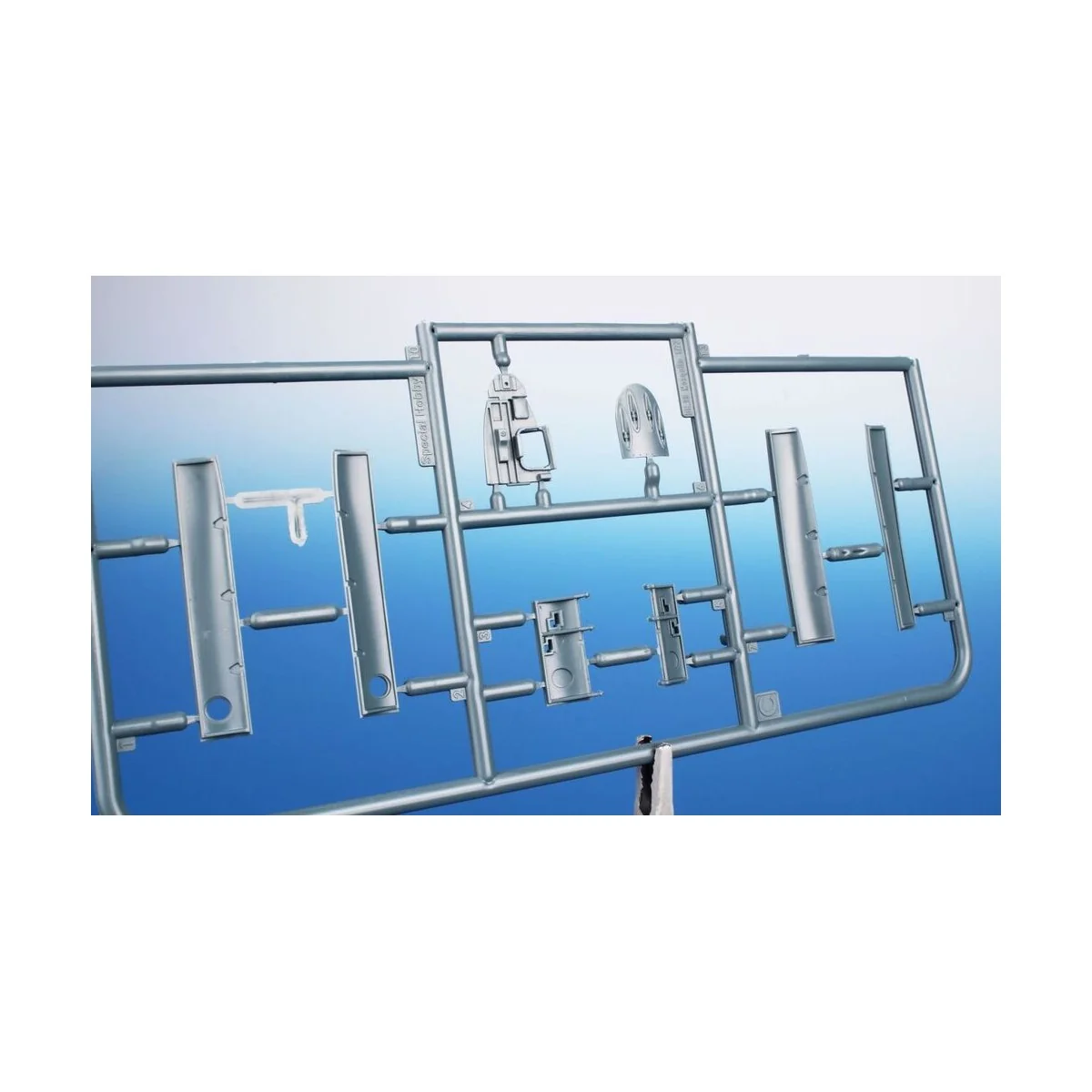 DH.98 Mosquito NF Mk.XXX ‘Night Predator’ - Special Hobby 100-SH72508