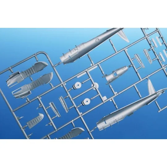 DH.98 Mosquito NF Mk.XXX ‘Night Predator’ - Special Hobby 100-SH72508