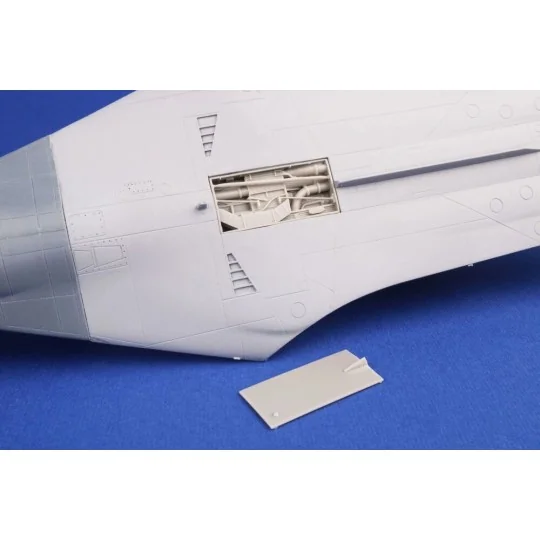 F-111A Open Electronics Boxes for Italeri, 1/72 - CMK 129-7526 F-111A Open Electronics Boxes for Italeri, 1/72 - CMK 129-7526