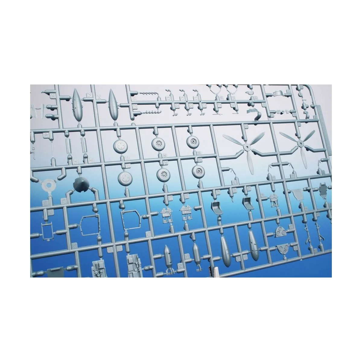 P-40E Warhawk 'Tigers and Sharks', 1/72 - Special Hobby 100-SH72529 P-40E Warhawk 'Tigers and Sharks', 1/72 - Special Hobby 100-SH72529