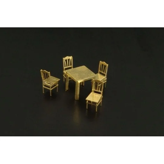 Table and chairs, 1/144 - Brengun BRL144028