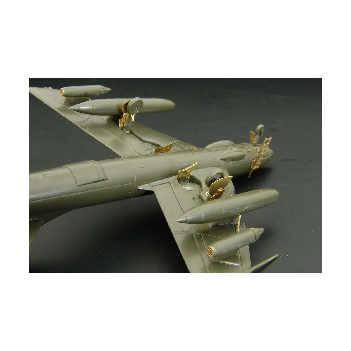 Hawker Hunter FGA 9, 1/144 - Brengun BRL144030