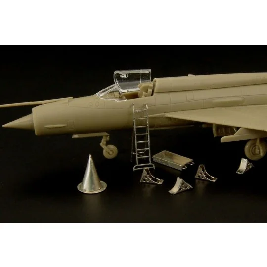 MIG-21 maintenance accessories (Eduard-Atack), 1/144 - Brengun BRL1...
