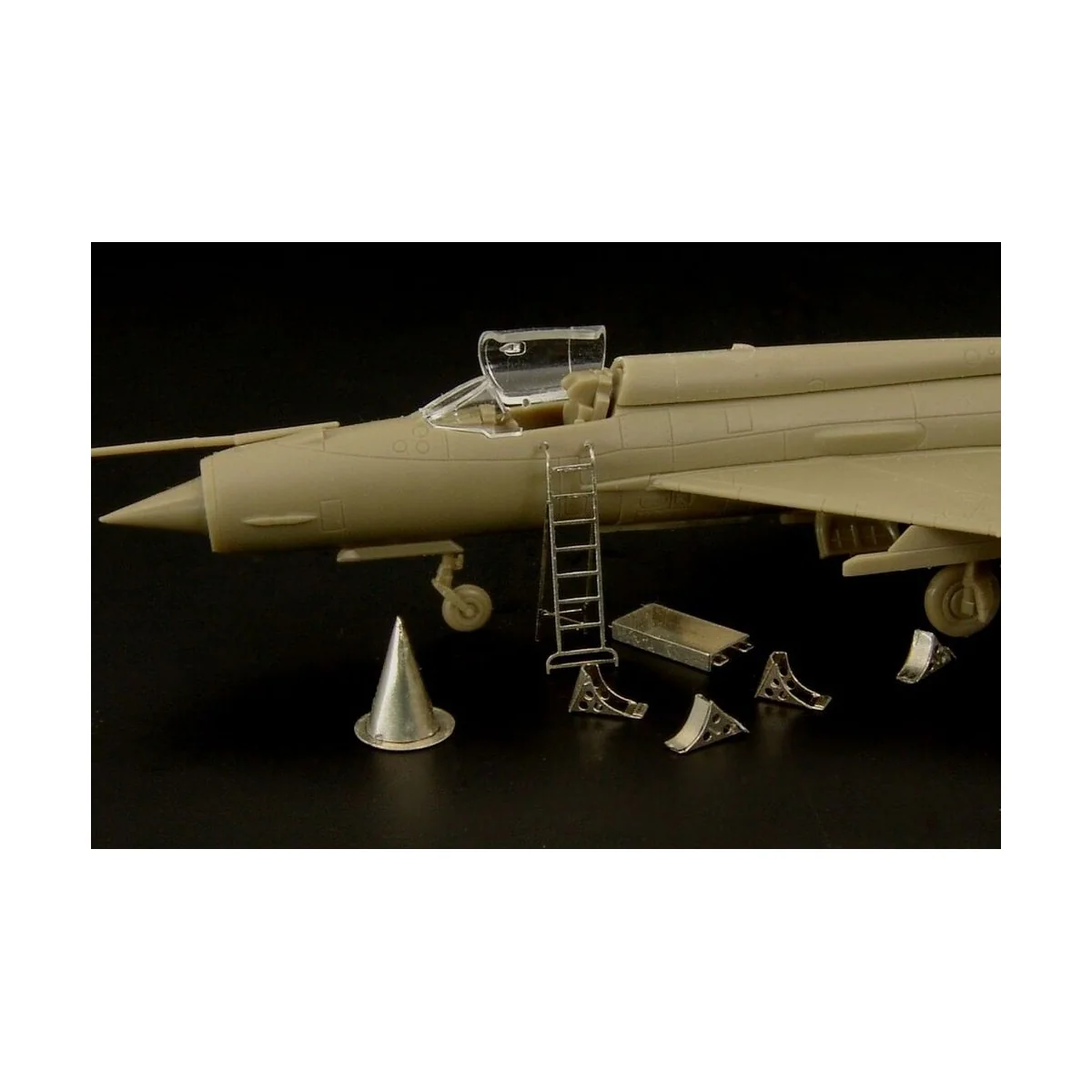 MIG-21 maintenance accessories (Eduard-Atack), 1/144 - Brengun BRL1...