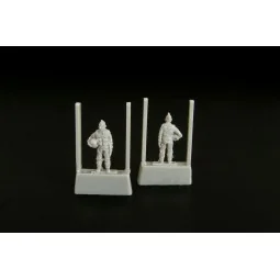 U S modern pilot (2 pcs ), 1/144 - Brengun BRL144082